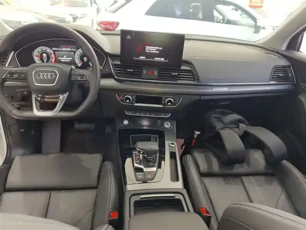 Audi Q5L 2022, фото 5