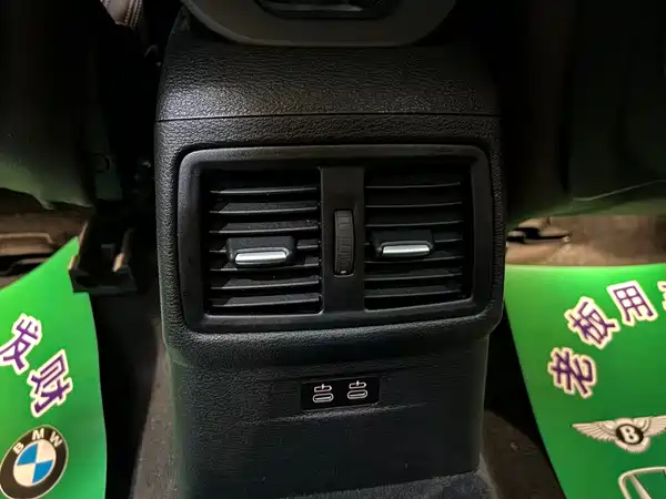 BMW X1 2022, фото 13