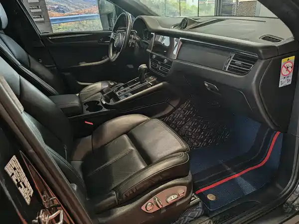 Porsche Macan 2022, фото 8