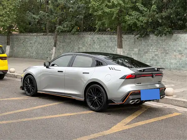 Changan UNI-V 2023, фото 3