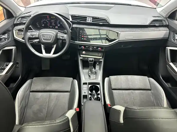 Audi Q3 2022, фото 12