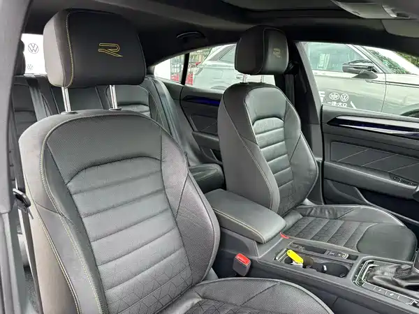 Volkswagen Passat CC 2024, фото 9