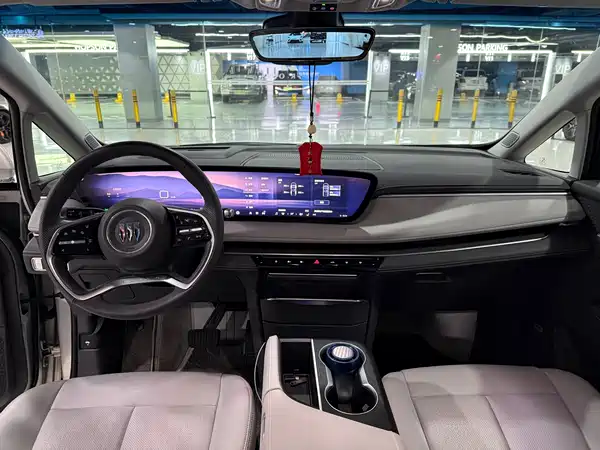 Buick GL8 2025, фото 13