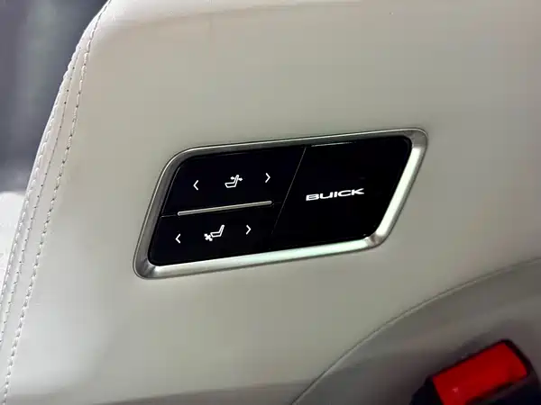Buick GL8 2025, фото 19