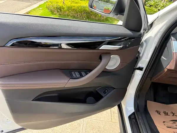 BMW X1 2022, фото 17