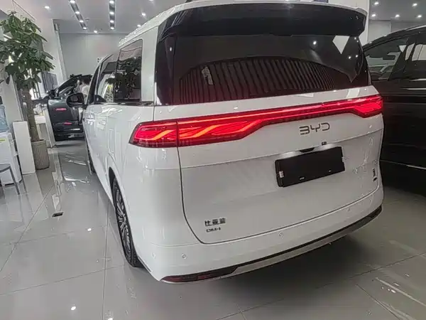 BYD Xia 2025, фото 5