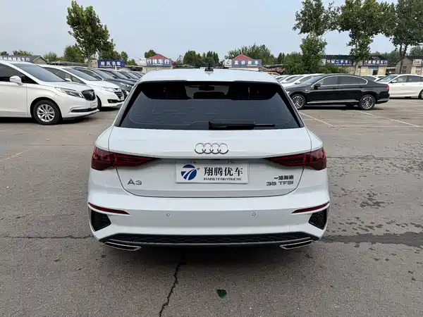 Audi A3 2023, фото 5