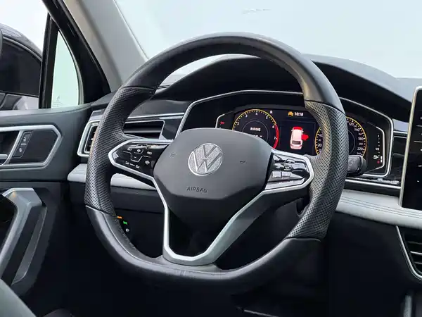 Volkswagen Tiguan L 2023, фото 16