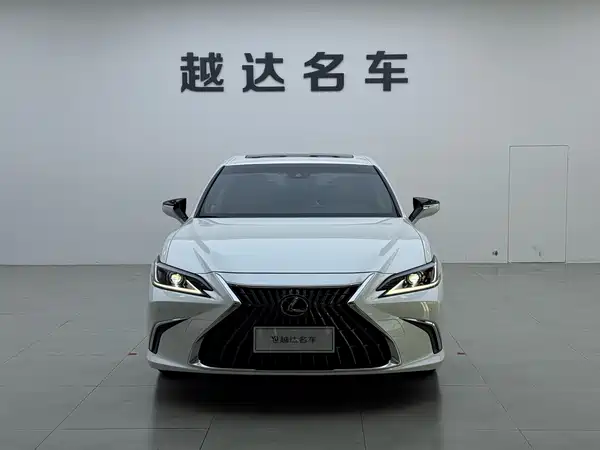 Lexus ES 2024, фото 2