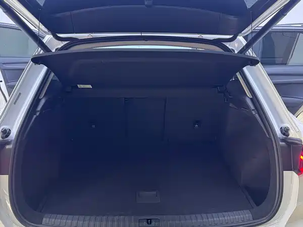Audi Q3 2022, фото 8