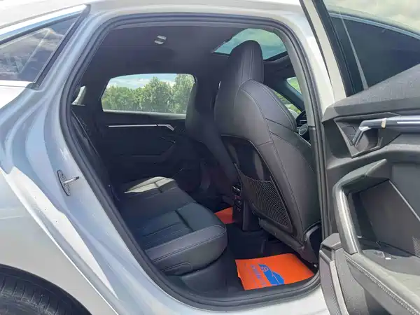 Audi A3 2023, фото 9