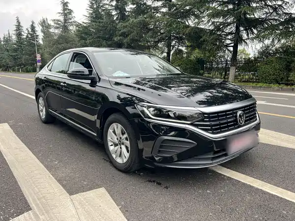 Volkswagen Passat 2025, фото 3