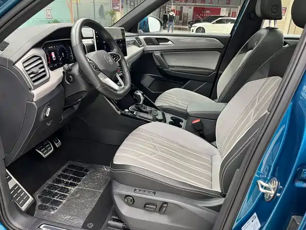 Volkswagen Tayron 2023, фото 11