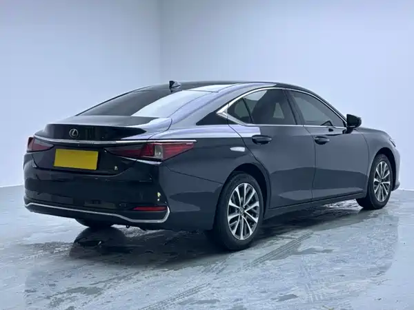 Lexus ES 2022, фото 5
