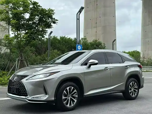 Lexus RX 2020