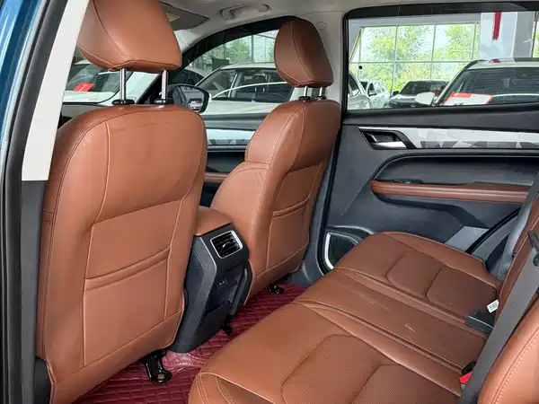 Geely Emgrand X6 2021, фото 13