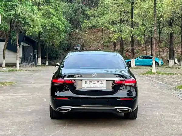 Mercedes-Benz E-Class 2022, фото 9