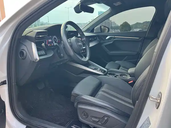 Audi A3 2022, фото 4