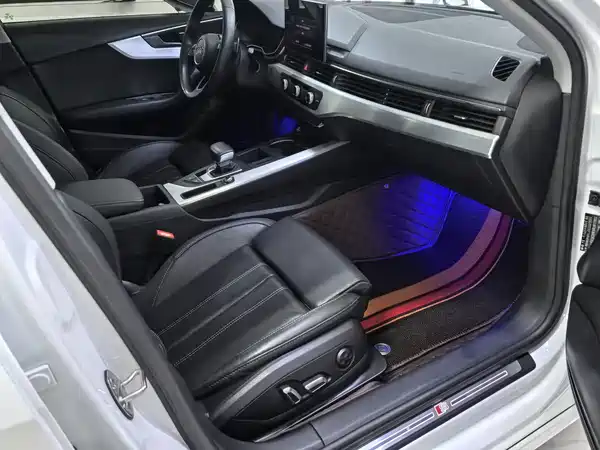 Audi A4L 2024, фото 11