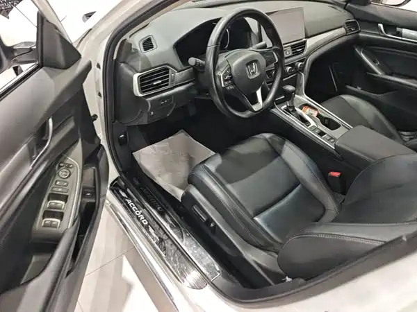 Honda Accord 2022, фото 15