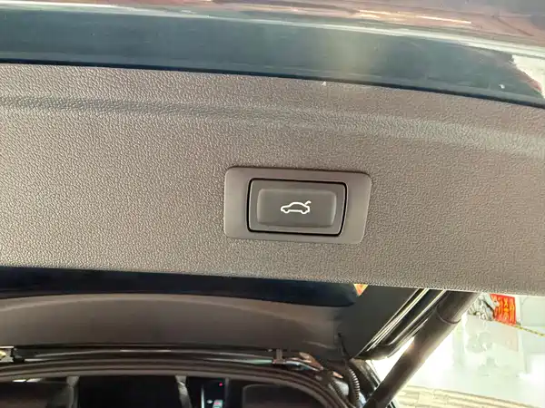 Audi A3 2023, фото 19