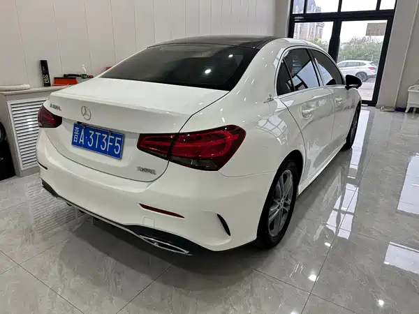 Mercedes-Benz A-Class 2022, фото 5