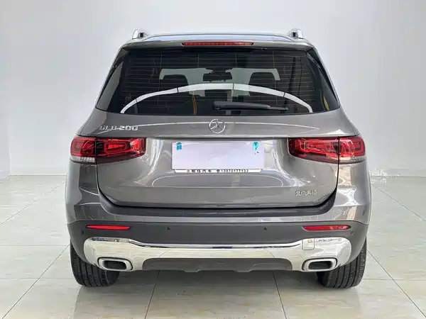 Mercedes-Benz GLB 2023, фото 8