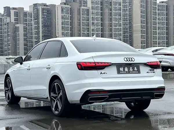Audi A4L 2024, фото 9