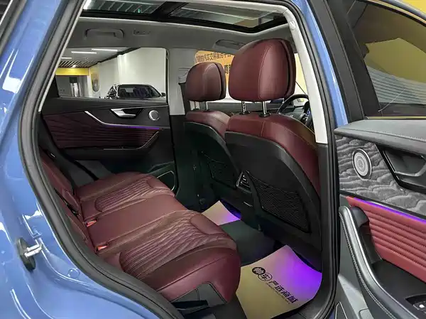 Hongqi HS5 2023, фото 12