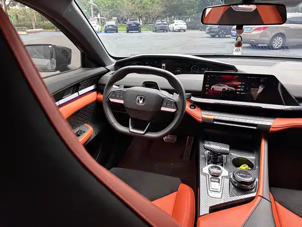 Changan UNI-V 2023, фото 6