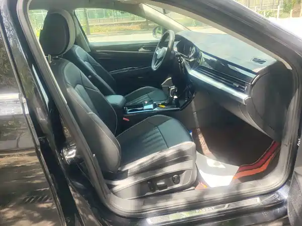 Volkswagen Passat 2022, фото 24