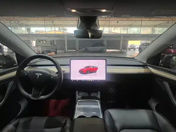 Tesla Model Y 2022, фото 9