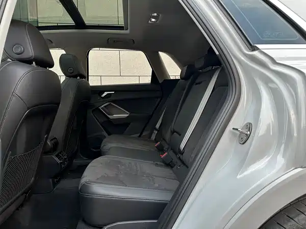 Audi Q3 2022, фото 17