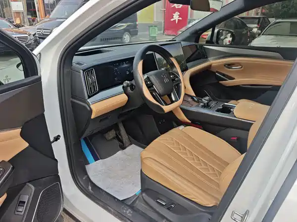 BYD Song L DM-i 2024, фото 13