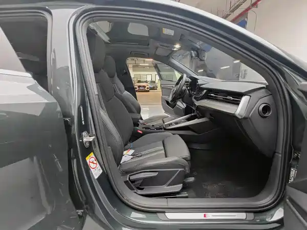 Audi A3 2023, фото 11