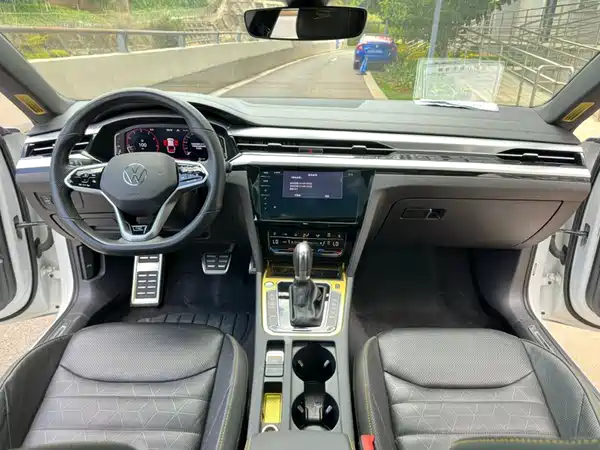 Volkswagen Passat CC 2024, фото 14
