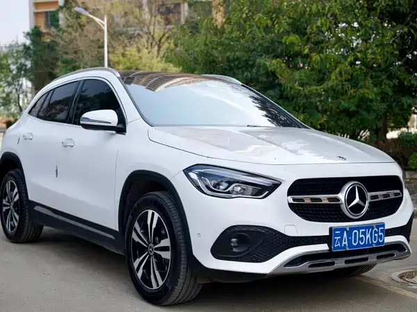 Mercedes-Benz GLA 2023, фото 3