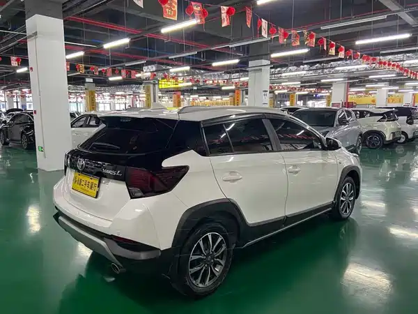 Toyota Yaris 2022, фото 11