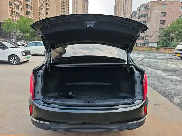 Hongqi E-QM5 2022, фото 18