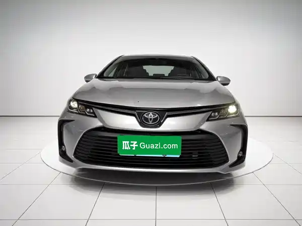Toyota Corolla 2022, фото 2