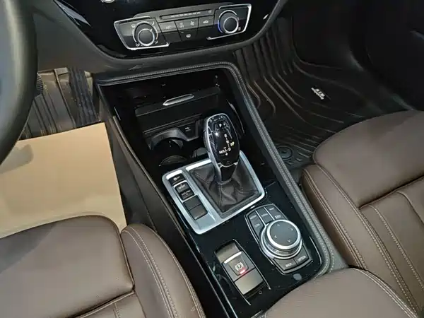 BMW 1 Series 2021, фото 13