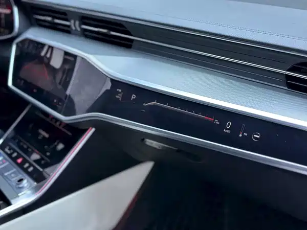 Audi A7 2022, фото 6