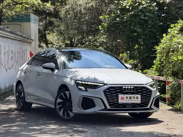 Audi A3 2022, фото 3