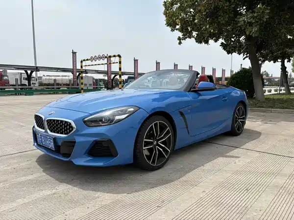 BMW Z4 2022, фото 3