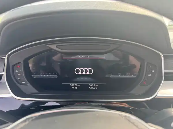 Audi A8 2023, фото 5