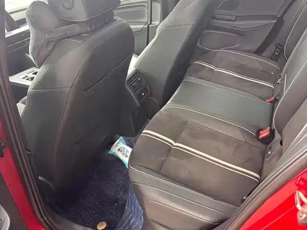 Volkswagen Golf 2023, фото 6