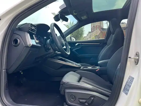 Audi A3 2022, фото 4