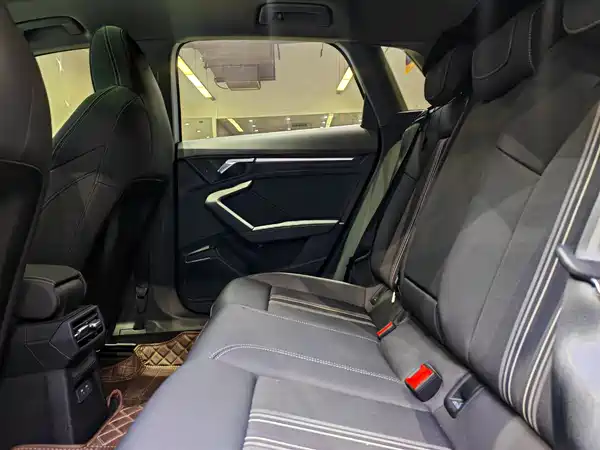 Audi A3 2024, фото 9