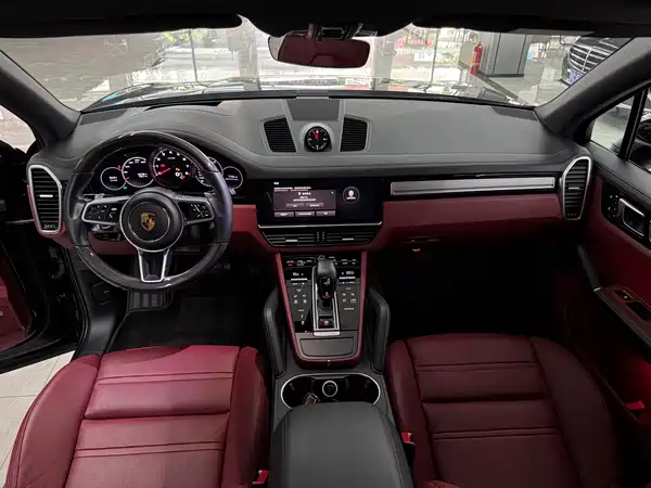 Porsche Cayenne 2023, фото 16