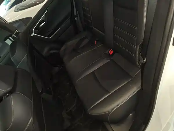 Toyota RAV4 2023, фото 16